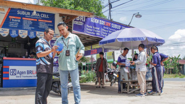 BRI Perluas Akses Keuangan sampai Pelosok, Transaksi Masyarakat di Banyuasin Kini Makin Mudah Berkat BRILink Agen