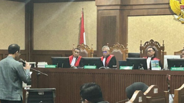 Disebut Jaksa Terima Uang Rp809 M Lewat Perusahaannya, Nadiem Makarim: Tidak Sepeser pun Masuk Kantong Saya