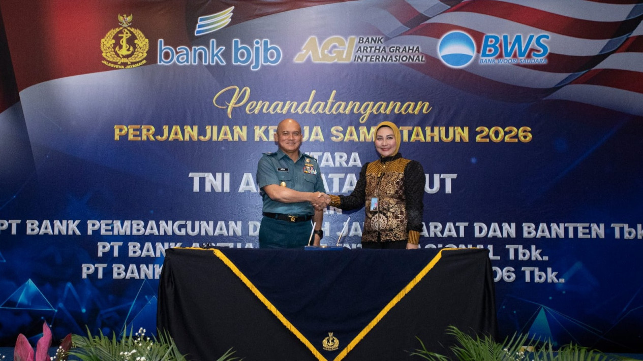 Lanjutkan Kolaborasi Strategis dengan TNI AL, bank bjb Teken Kerja Sama Penguatan Layanan Keuangan
            - galeri foto