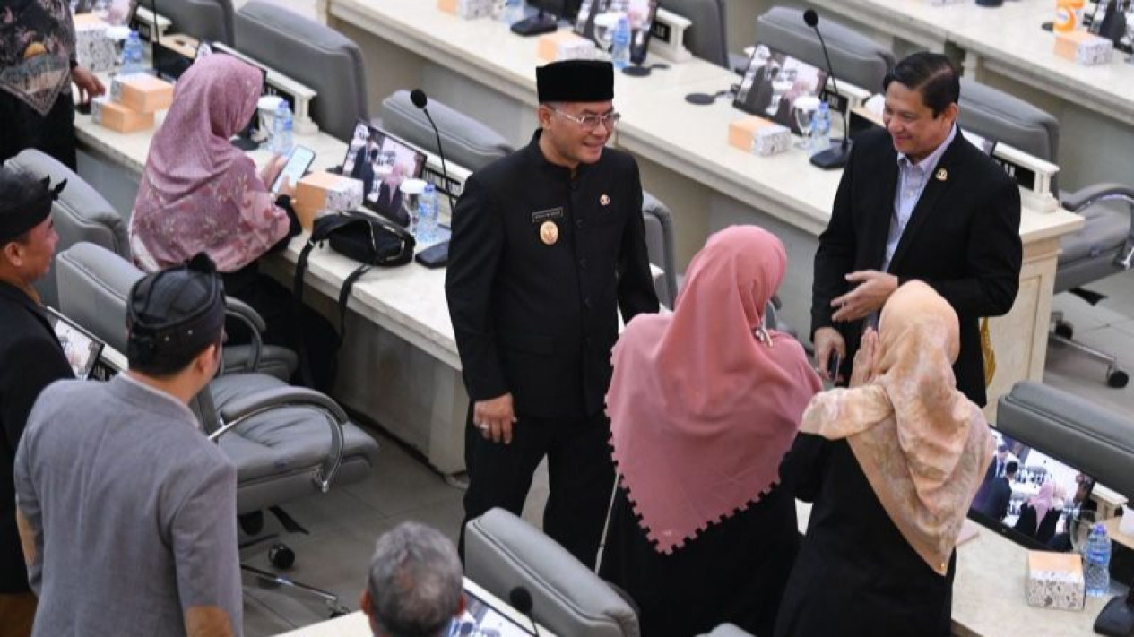 Pemprov Jabar Incar Angka Kemiskinan dan Pengangguran Turun 1 Persen pada 2026
            - galeri foto