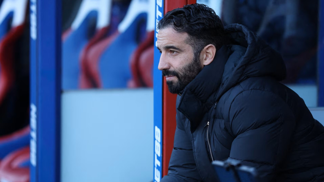 Siapa Pelatih yang Cocok untuk Gantikan Ruben Amorim di Manchester United?
            - galeri foto