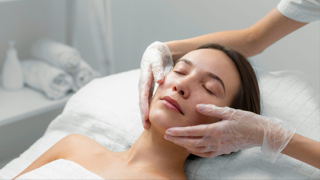 Tren Perawatan DNA Salmon untuk Kecantikan Aman di Kulit? Ini Manfaat dan Risiko Penggunaannya
            - galeri foto