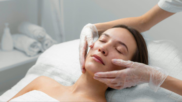 Tren Perawatan DNA Salmon untuk Kecantikan Aman di Kulit? Ini Manfaat dan Risiko Penggunaannya