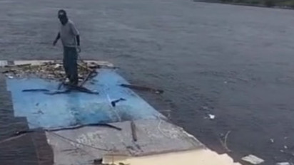 Nelayan Temukan Bangkai Kapal Berisi Jenazah di Pulau Komodo