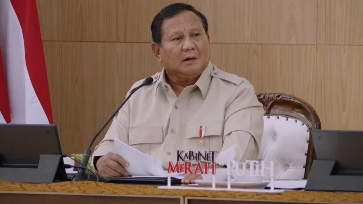 Guyon Politik di Hambalang, Prabowo Sindir Cak Imin: PKB Harus Diawasi Terus Ini
            - galeri foto