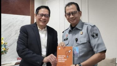 Serahkan Karya Buku ke Kemenkum, Praktisi HKI Perkenalkan Paradigma Baru Hukum Hak Cipta