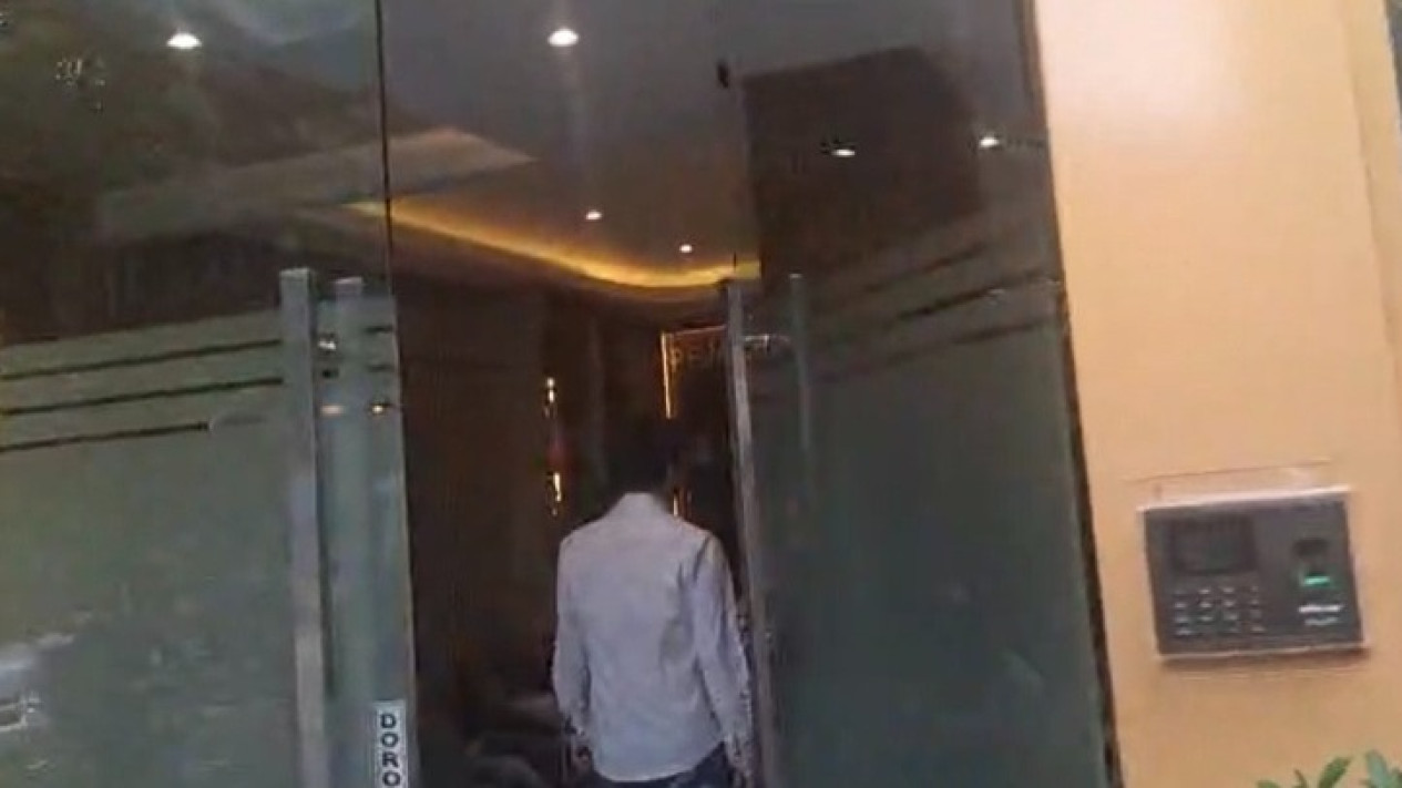 Richard Lee Diperiksa sebagai Tersangka Kasus Produk dan Treatment Kecantikan, Polda Metro Jaya Bakal Gali Ini
            - galeri foto