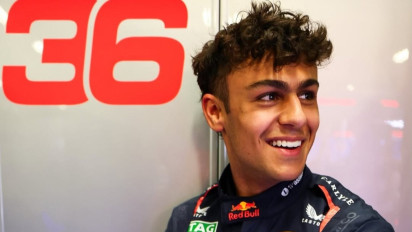 Siap Jalani Debut di F1 2026 Bersama Racing Bulls, Arivd Lindblad Akui Terbiasa Hadapi Tekanan Besar