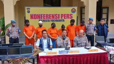 Love Scamming Internasional Berbasis Aplikasi Kencan Daring Cina Digerebek di Sleman, 6 Orang Jadi Tersangka