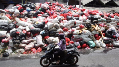 Status Darurat Sampah Diperpanjang