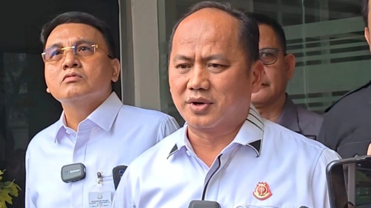 Sambangi Gedung Kemenhut, Kejagung Cocokan Data Dugaan Korupsi Tambang di Konawe Utara
            - galeri foto