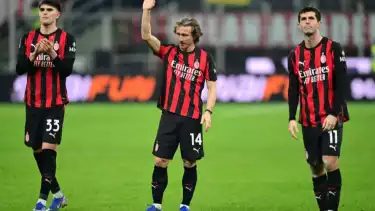 Pemain AC Milan, Davide Bartesaghi, Luka Modric dan Christian Pulisic usai Menghadapi Genoa