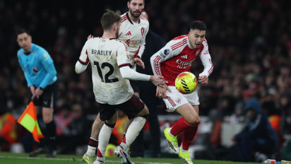 Sebut Martinelli Pemain Idiot usai Dorong Bradley, Legenda MU Ini Juga Heran Pemain Liverpool Malah Pasif