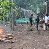 Polisi Ringkus Belasan Penjudi dan Musnahkan Lokasi Sabung Ayam di Ponorogo