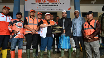Bantu Masyarakat Penuhi Kebutuhan Air Bersih, Sekjen PKS Resmikan Instalasi Air Bersih dan Solar Panel di Aceh Tamiang