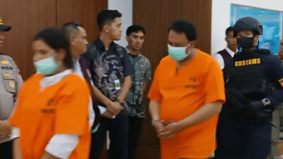 Hasil Rontgen Bikin Syok, Pasutri Ini Sembunyikan 1 Kg Lebih Sabu di Dalam Lambung untuk Diselundupkan ke Indonesia