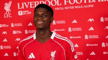 Here We Go! Liverpool Resmi Rekrut Bek Muda Mor Talla Ndiaye di Tengah Krisis Lini Belakang