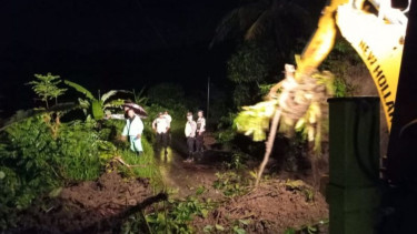 Hujan dengan Intensitas Tinggi Sebabkan Kabupaten Pati Alami Longsor hingga Jembatan Terputus