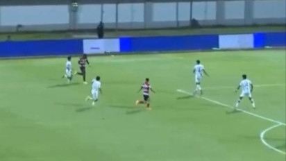 Hujan Kartu Merah! PSIM Yogyakarta Permalukan Madura United di Kandang Sendiri