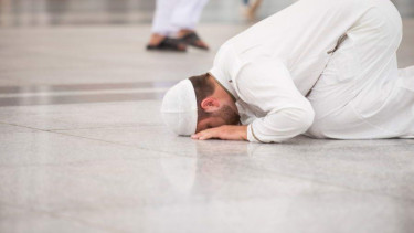 Bukan Jam 12 Malam, Shalat Tahajud Lebih Afdhol di Waktu Ini Kata Ustaz Adi Hidayat