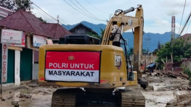 Bersihkan Material Bencana Alam, Pemkab Agam Butuh 63 Alat Berat
