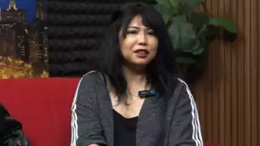 Gamila Arief, istri Pandji Pragiwaksono