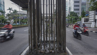Tiang Monorel Kuningan Akhirnya Dibongkar, Solusi Baru Atasi Macet Jalan Rasuna Said?