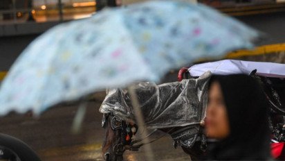 Warga Jakarta Siap-siap, BMKG Prediksi Hujan Bakal Guyur Ibu Kota Seharian Penuh Hari Ini