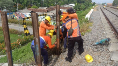 KAI Tutup Pelintasan Liar di Nganjuk