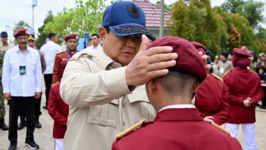 Prabowo Kepada Siswa Sekolah Rakyat: Pemulung Lebih Mulia dari ‘Orang Pintar’ yang Korupsi