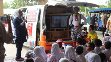 Mobil Pintar Dukung Pemenuhan Hak Anak di Pesisir Muara Angke