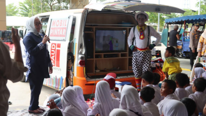 Mobil Pintar Dukung Pemenuhan Hak Anak di Pesisir Muara Angke