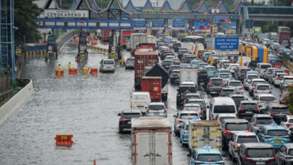Update Banjir Jakarta, 57 RT dan 39 Ruas Jalan Terendam Air Akibat Cuaca Buruk Sejak Pagi Hari