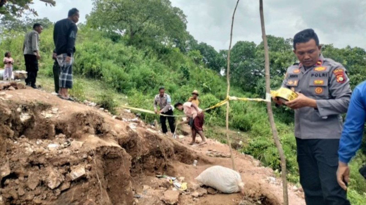 Tambang Emas Ilegal di Gunung Kongbawi Ditutup
            - galeri foto