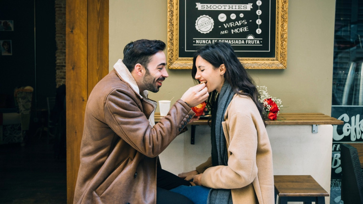 4 Shio yang Berpotensi Ketemu Jodoh pada 14 Januari 2026: Ayam Buat Kejutan, Cinta Ular Bersemi 
            - galeri foto