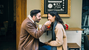 4 Shio yang Berpotensi Ketemu Jodoh pada 14 Januari 2026: Ayam Buat Kejutan, Cinta Ular Bersemi 