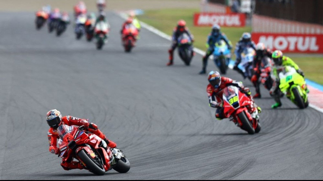 Bakal Menerapkan Regulasi Baru, Performa Motor untuk MotoGP 2027 Disebut-sebut akan Lebih Lambat
            - galeri foto