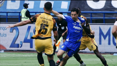 Thom Haye Dapat Pesan 'Mengerikan' Usai Antar Persib Juara Paruh Musim: Alarm Keras untuk Sepak Bola Indonesia