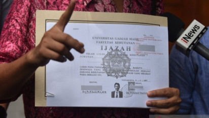 Polemik Ijazah Berlanjut, Komisi Informasi Pusat Perintahkan KPU Serahkan Salinan Ijazah Jokowi