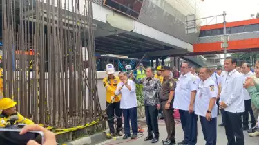 Pramono Resmikan Pembongkaran Tiang Monorel