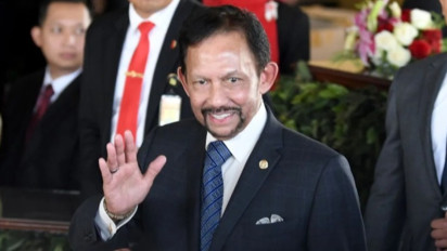 Sultan Brunei Darussalam Hassanal Bolkiah Jalani Operasi Lutut