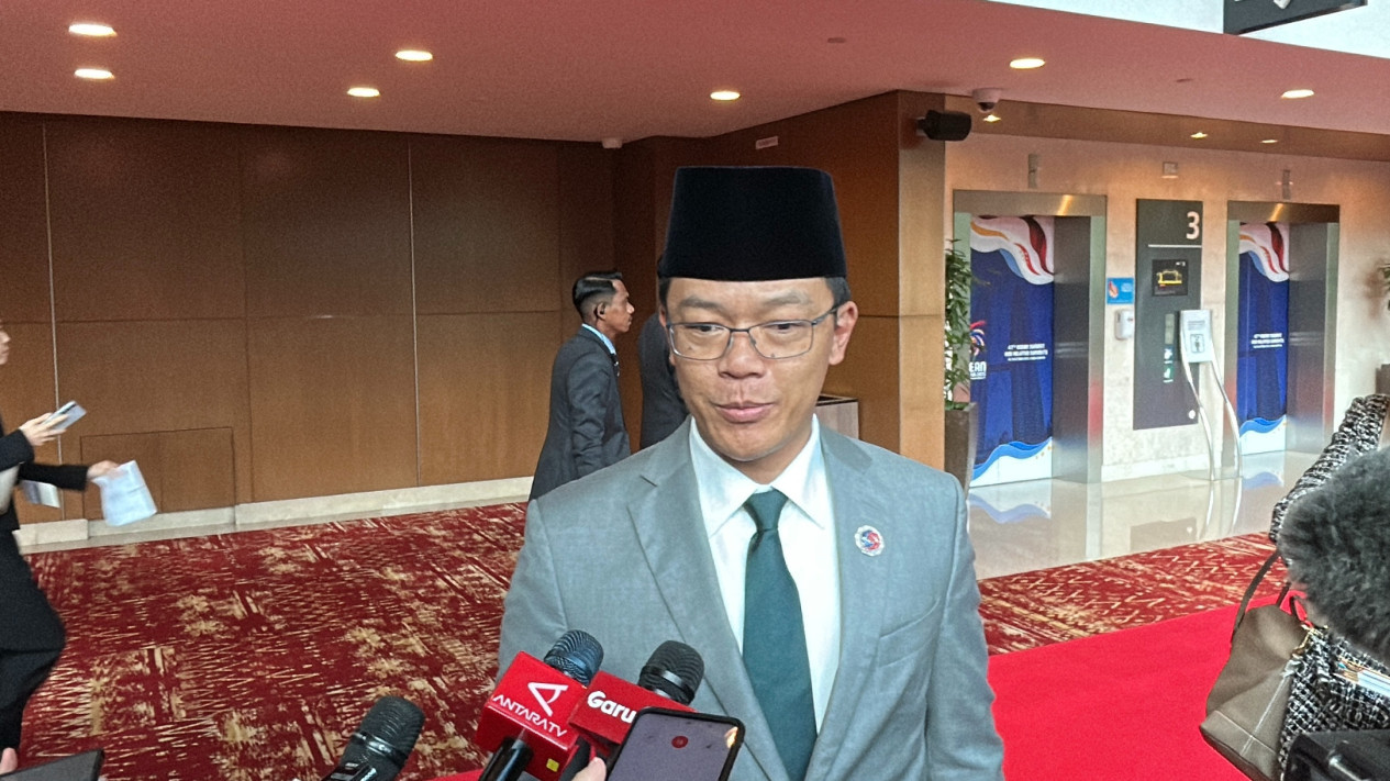 Menlu Sugiono Peringatkan Dunia Menuju Era ‘Siapa Kuat Dia Menang’, Ada Risiko Krisis Besar
            - galeri foto