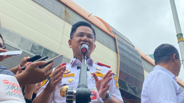 Kadishub Jakarta Minta Pengendara Tidak Kepo saat Tiang Monorel Dibongkar