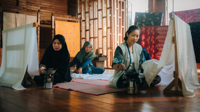 Jadi Tonggak Ekonomi Lokal, Pelaku Usaha Batik di Desa Singkawang Dapat Pendampingan Peningkatan Efektivitas