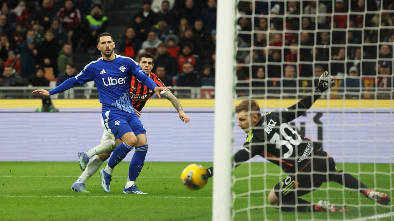 Prediksi Como vs AC Milan 16 Januari 2026, Ambisi Rosonerri Akhiri Rekor Imbang 3 Kali Beruntun
            - galeri foto