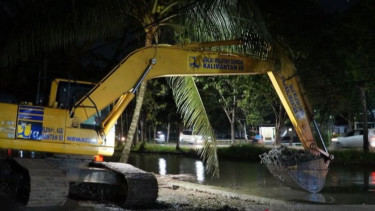Tangani Banjir, Sungai Gatot Subroto di Banjarmasin Dikeruk