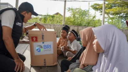 BRI Peduli Salurkan Bantuan dan Gelar Program Trauma Healing untuk Anak-Anak Terdampak Banjir Sumatera
