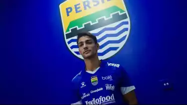 Bek Persib Bandung Federico Barba