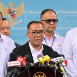 Prabowo Minta Kampus Cari Solusi Cepat soal Efisiensi BBM karena Harga Minyak Tinggi, Targetkan Hemat Rp25 Triliun