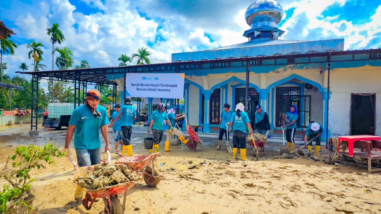 Banjir Besar di Aceh Lumpuhkan Banyak Masjid, Gotong Royong Pemulihan Fasilitas Ibadah Dipercepat
            - galeri foto